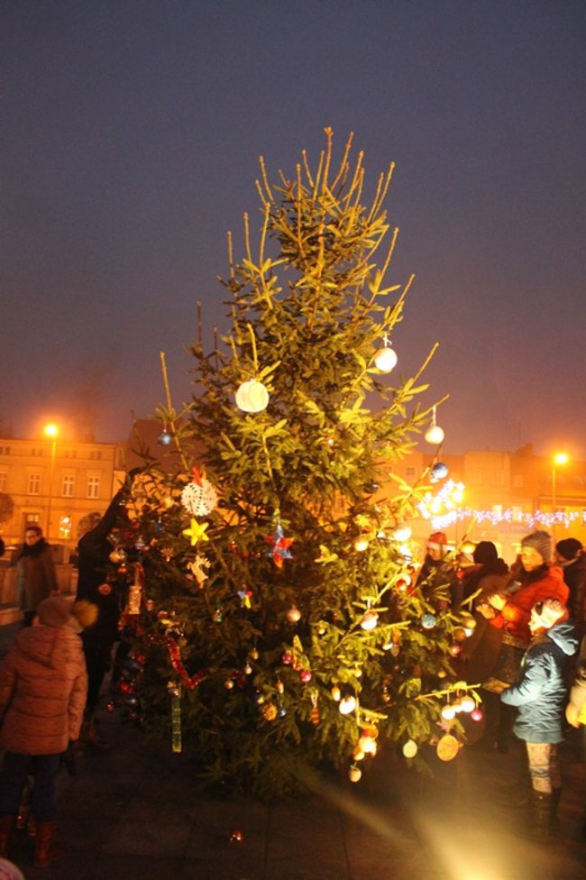 Mikołajkowe spotkanie na rynku - zdjęcia