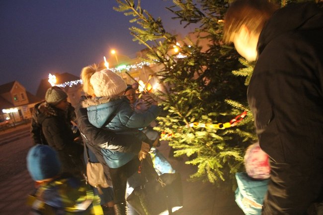 Mikołajkowe spotkanie na rynku - zdjęcia