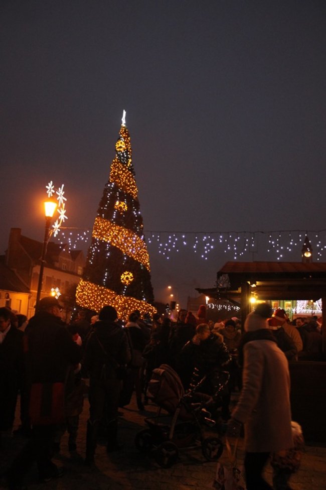 Mikołajkowe spotkanie na rynku - zdjęcia