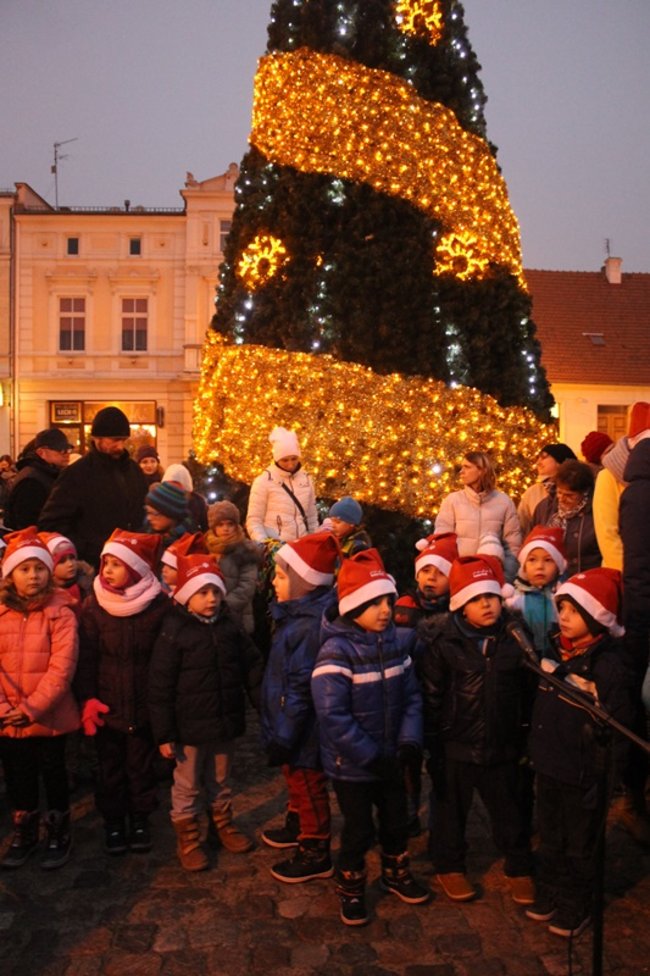 Mikołajkowe spotkanie na rynku - zdjęcia