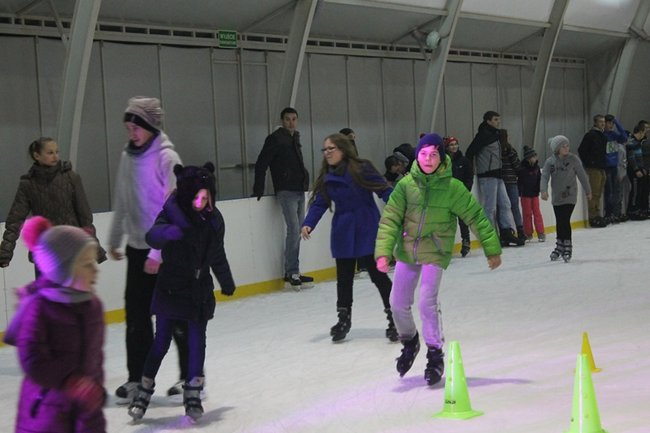 Z Mikołajem na łyżwach - zdjęcia