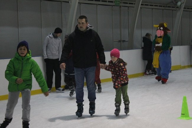Z Mikołajem na łyżwach - zdjęcia