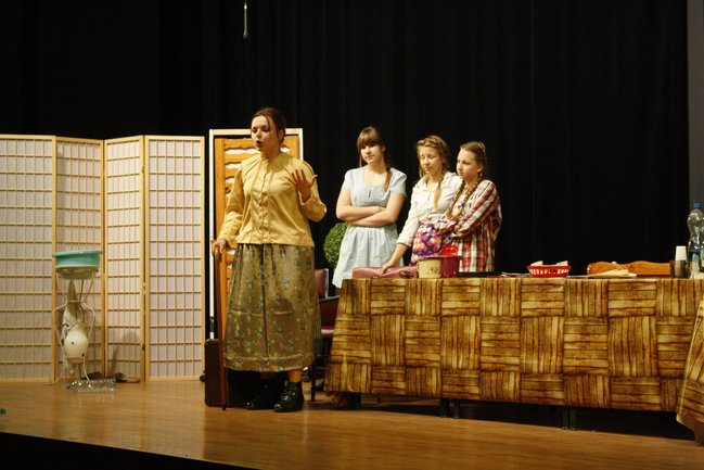 Spektakl z tradycjami - zdjęcia