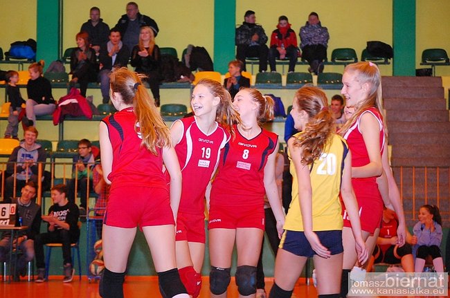 Bolesna porażka Kaniasiatki - zdjęcia