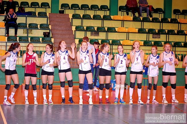 Bolesna porażka Kaniasiatki - zdjęcia