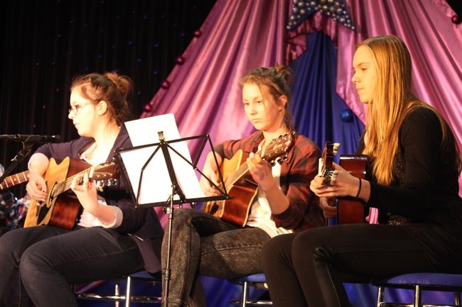 Rozdali ponad sto paczek - zdjęcia