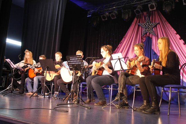 Rozdali ponad sto paczek - zdjęcia