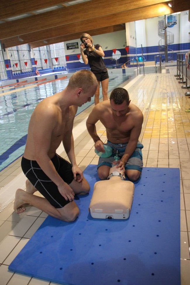 Jak ratować tonącego? - zdjęcia