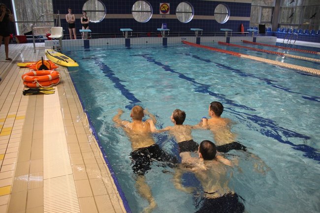 Jak ratować tonącego? - zdjęcia