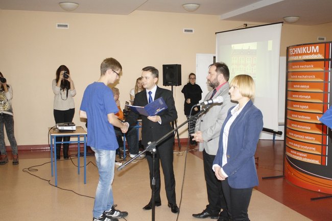 Energetyczne herby - zdjęcia