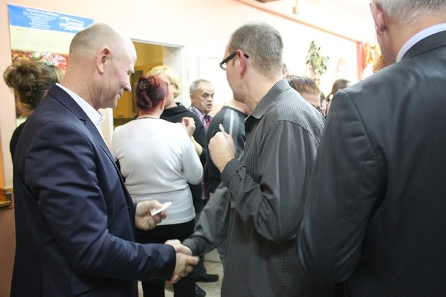 Z przyjaciółmi przy wigilijnym stole - zdjęcia