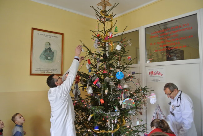 Choinka dla szpitala - zdjęcia