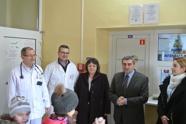 Choinka dla szpitala - zdjęcia