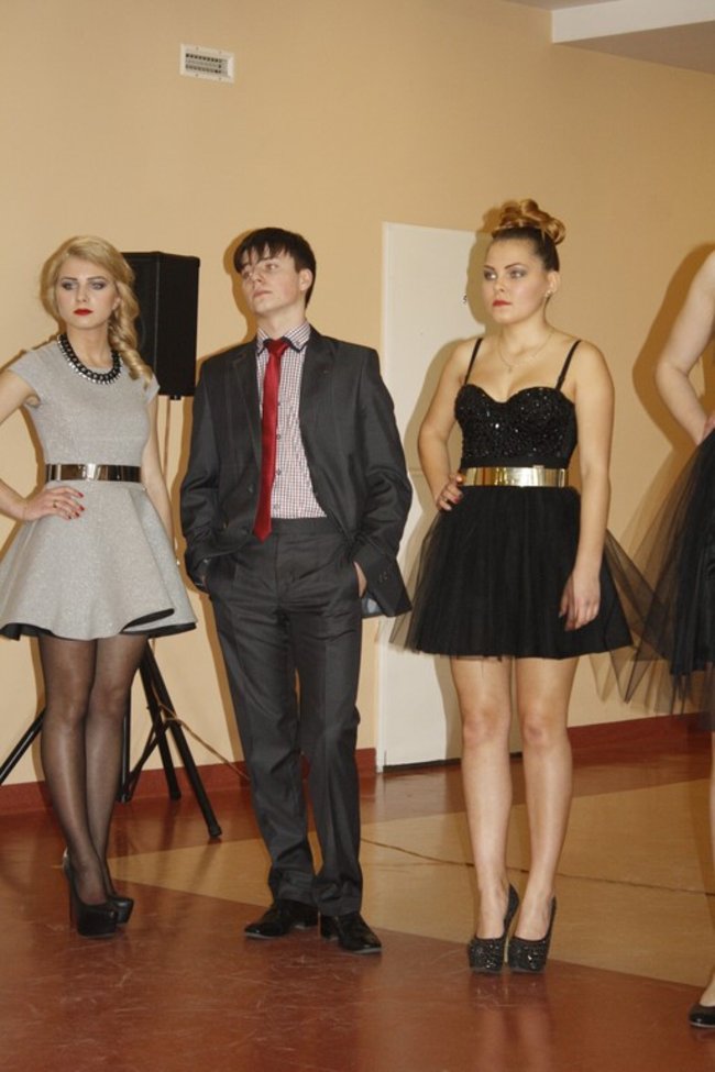 Studniówkowy zawrót głowy - zdjęcia