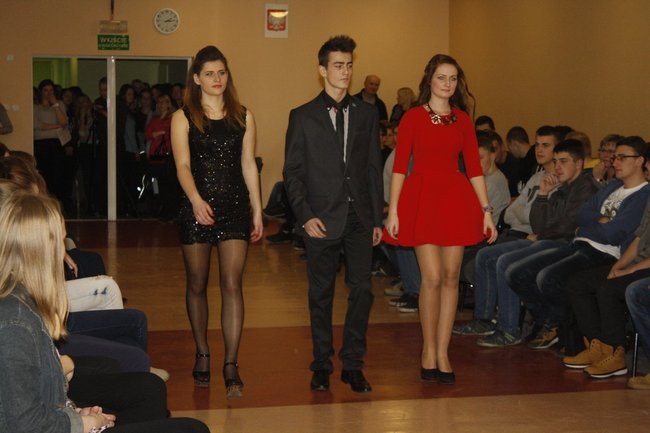 Studniówkowy zawrót głowy - zdjęcia