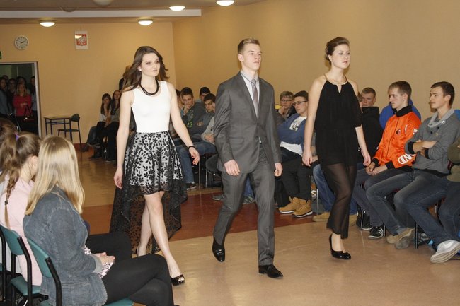 Studniówkowy zawrót głowy - zdjęcia