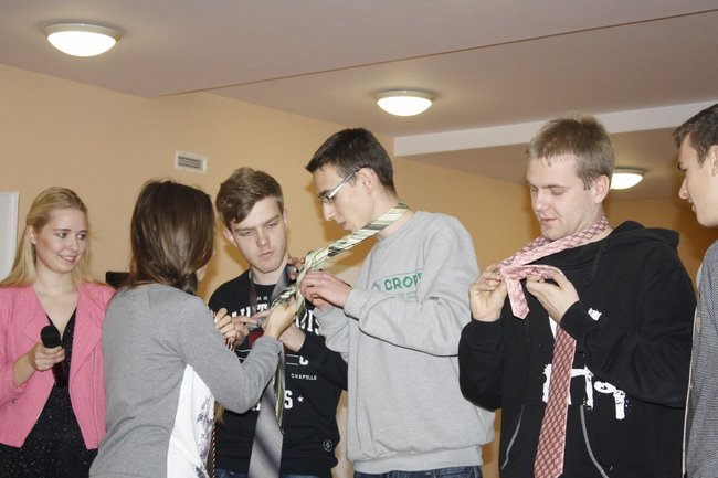 Studniówkowy zawrót głowy - zdjęcia