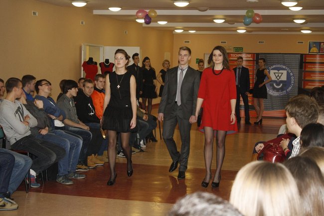 Studniówkowy zawrót głowy - zdjęcia