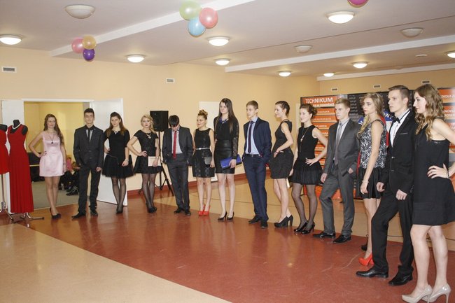 Studniówkowy zawrót głowy - zdjęcia