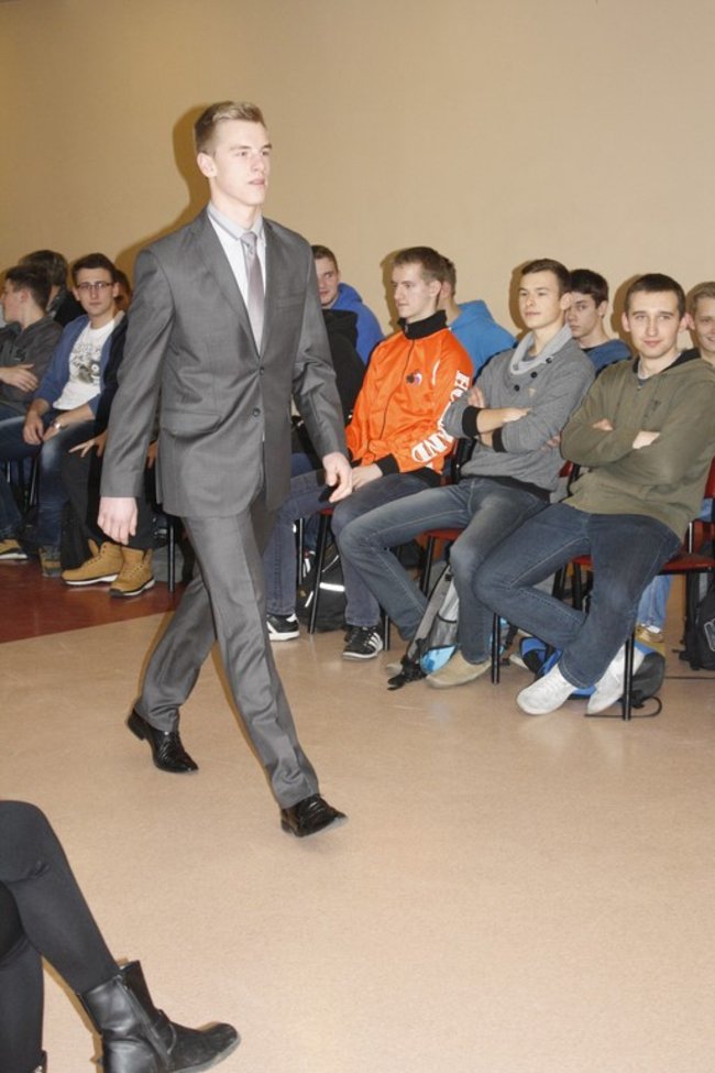 Studniówkowy zawrót głowy - zdjęcia