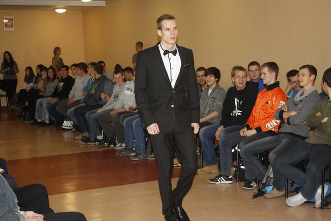 Studniówkowy zawrót głowy - zdjęcia