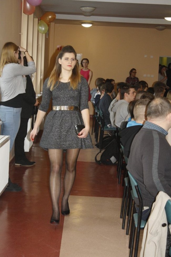 Studniówkowy zawrót głowy - zdjęcia