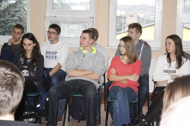 Studniówkowy zawrót głowy - zdjęcia