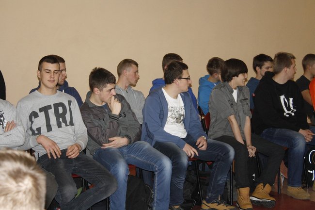 Studniówkowy zawrót głowy - zdjęcia