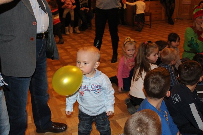 Zatańczyli z Mikołajem - zdjęcia