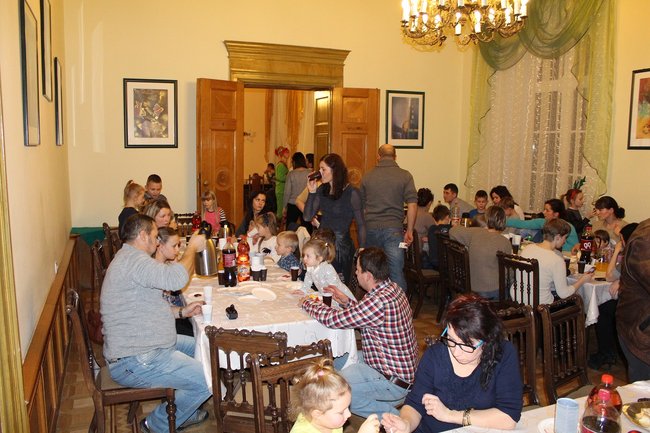 Zatańczyli z Mikołajem - zdjęcia