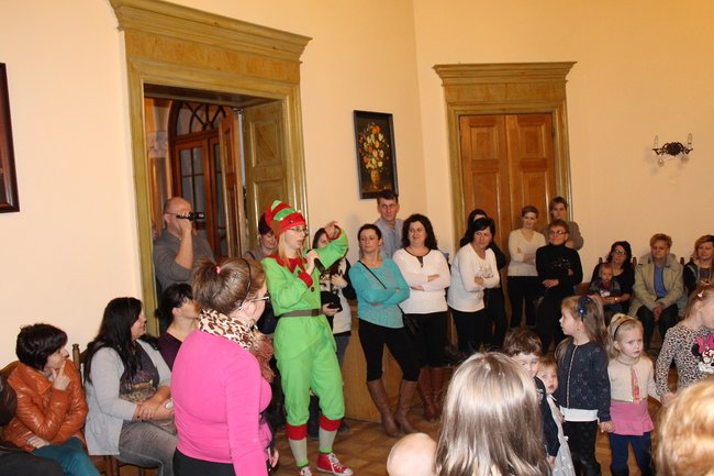 Zatańczyli z Mikołajem - zdjęcia