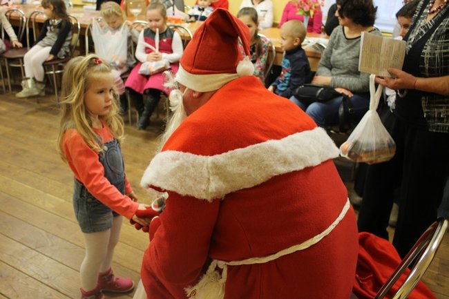 Z workiem prezentów  - zdjęcia