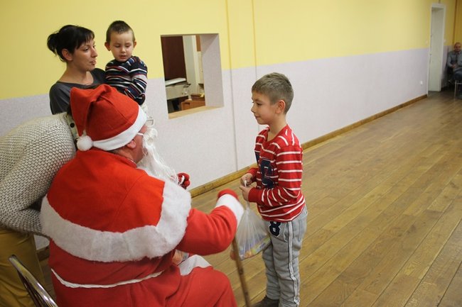 Z workiem prezentów  - zdjęcia