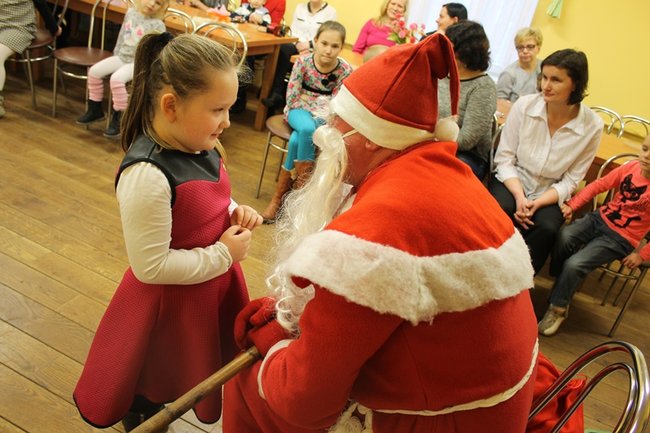 Z workiem prezentów  - zdjęcia