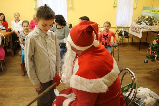 Z workiem prezentów  - zdjęcia