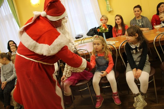 Z workiem prezentów  - zdjęcia