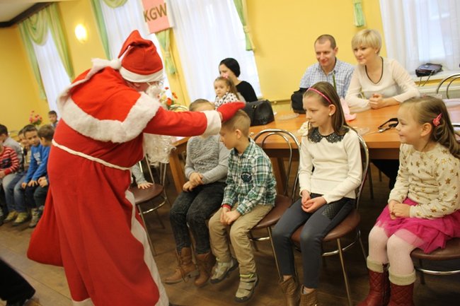 Z workiem prezentów  - zdjęcia