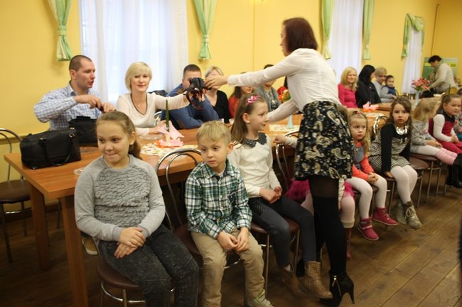 Z workiem prezentów  - zdjęcia