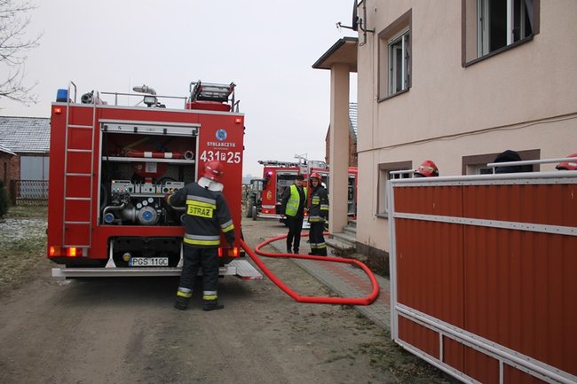 Pożar domu w Wilkonicach - zdjęcia
