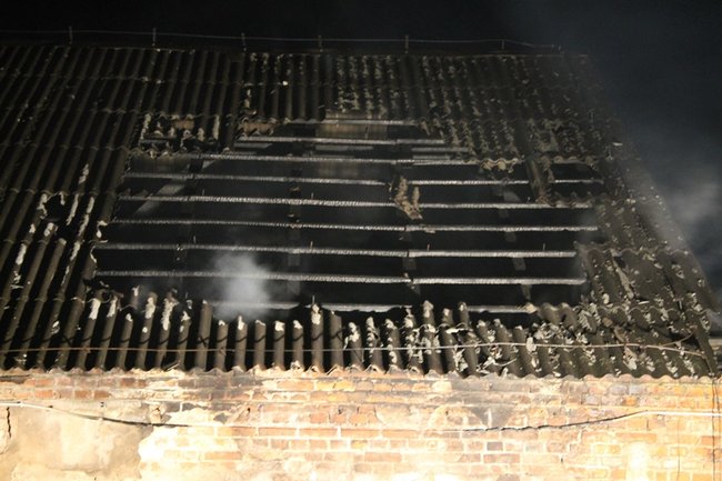 Nocny pożar w firmie - zdjęcia