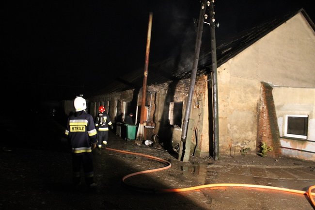 Nocny pożar w firmie - zdjęcia