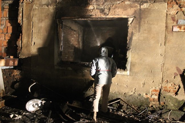 Nocny pożar w firmie - zdjęcia