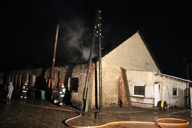 Nocny pożar w firmie - zdjęcia