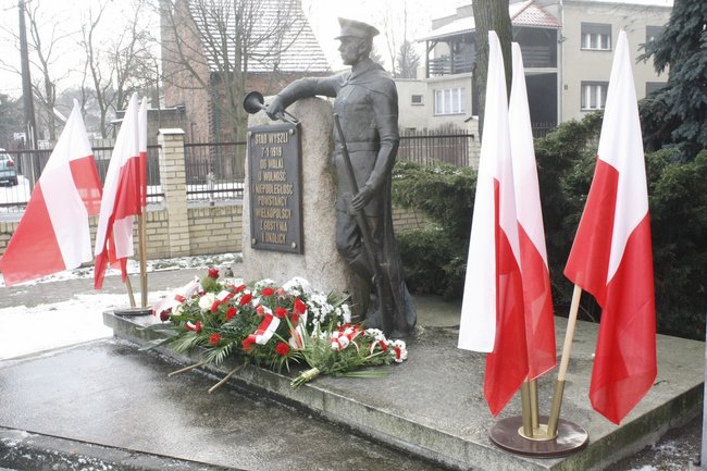 W hołdzie powstańcom - zdjęcia