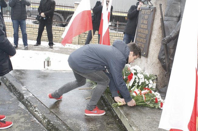 W hołdzie powstańcom - zdjęcia