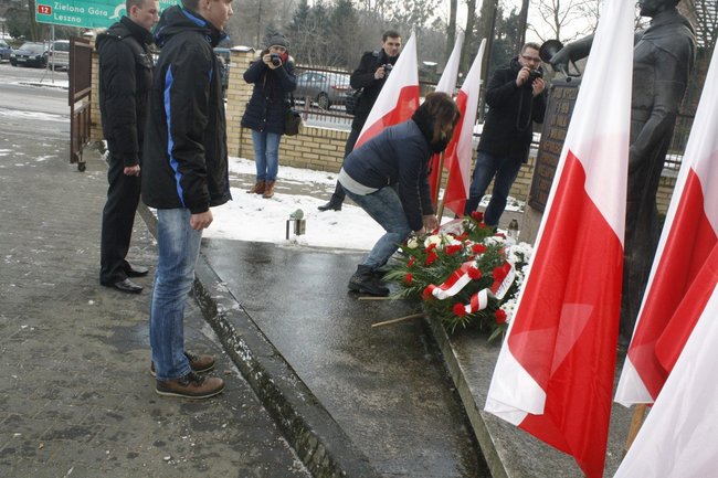 W hołdzie powstańcom - zdjęcia