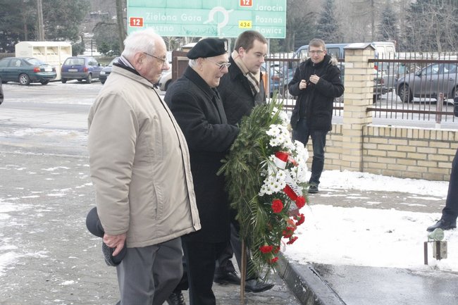 W hołdzie powstańcom - zdjęcia