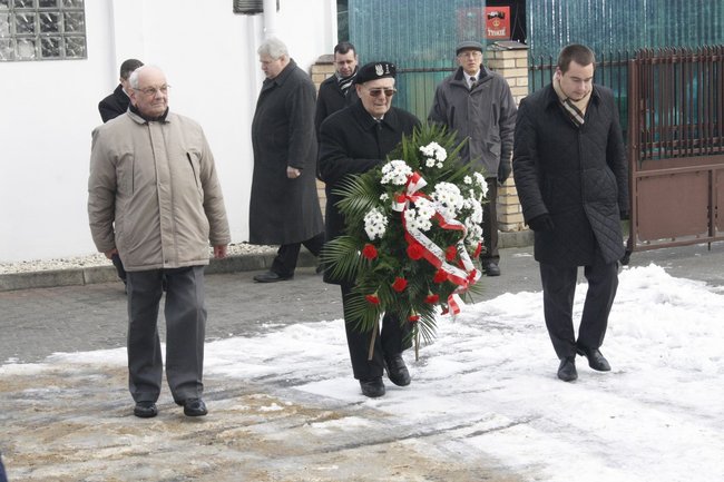 W hołdzie powstańcom - zdjęcia