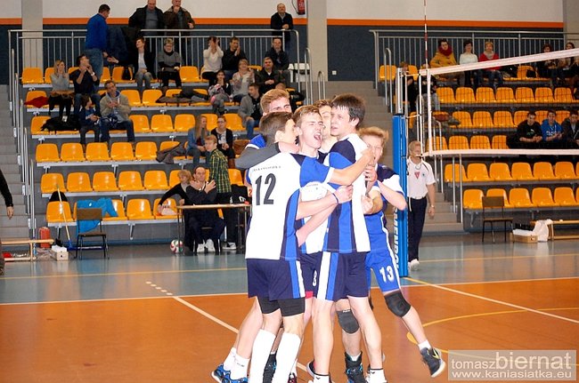 Pokonali wicelidera - zdjęcia