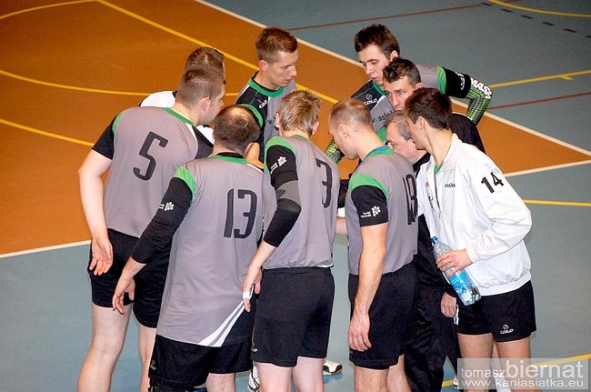 Pokonali wicelidera - zdjęcia